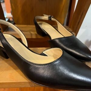 NATURALIZER Black Banks Slingback Pumps 9.5